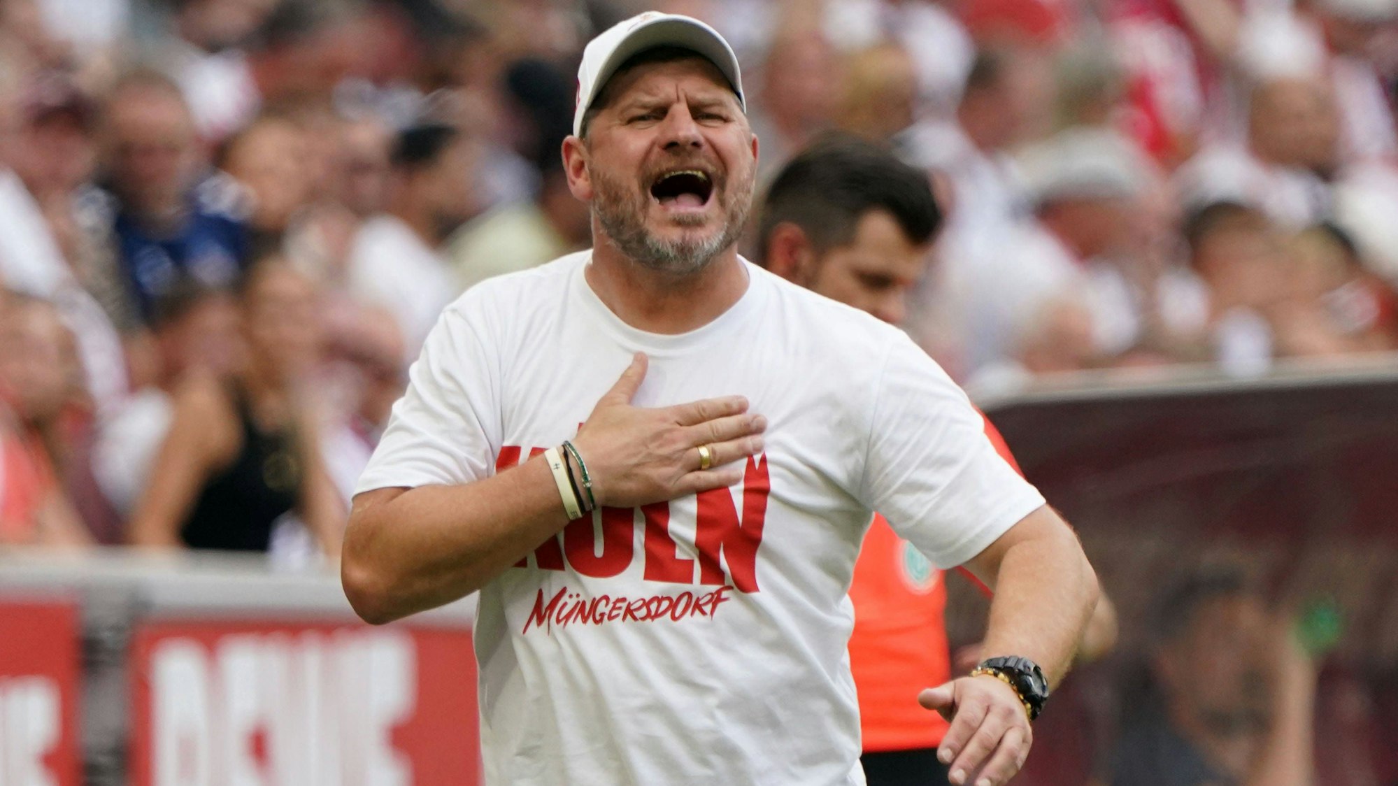 FC-Trainer Steffen Baumgart braucht am Samstag gegen Stuttgart den ersten Saisonsieg.