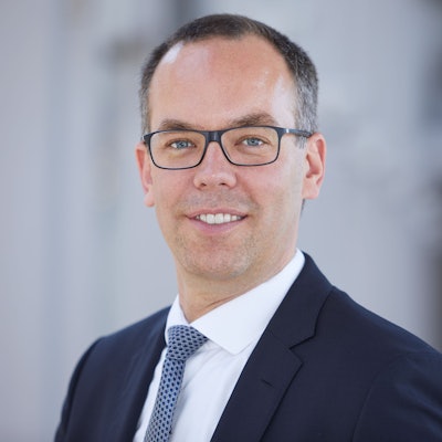 Flughafen-Vize Torsten Schrank