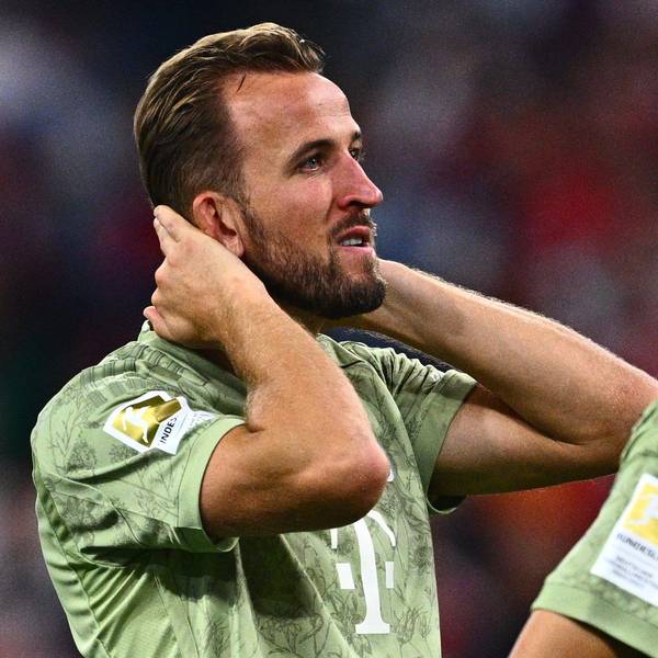 Münchens Harry Kane ist mit dem 2:2-Endstand nach dem Heimspiel gegen Bayer Leverkusen scheinbar nicht ganz zufrieden.