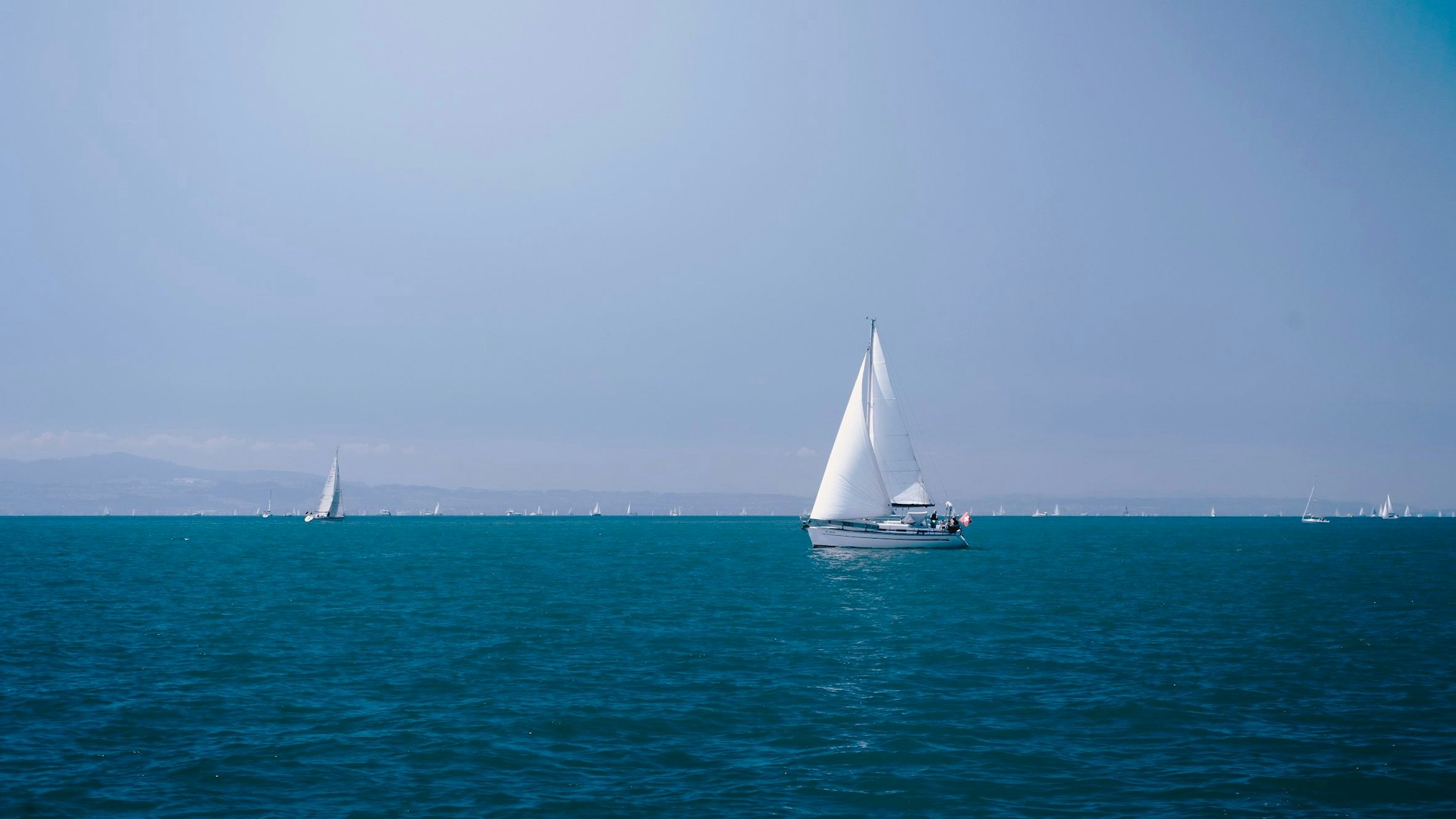 Ein Segelschiff auf dem Bodensee.