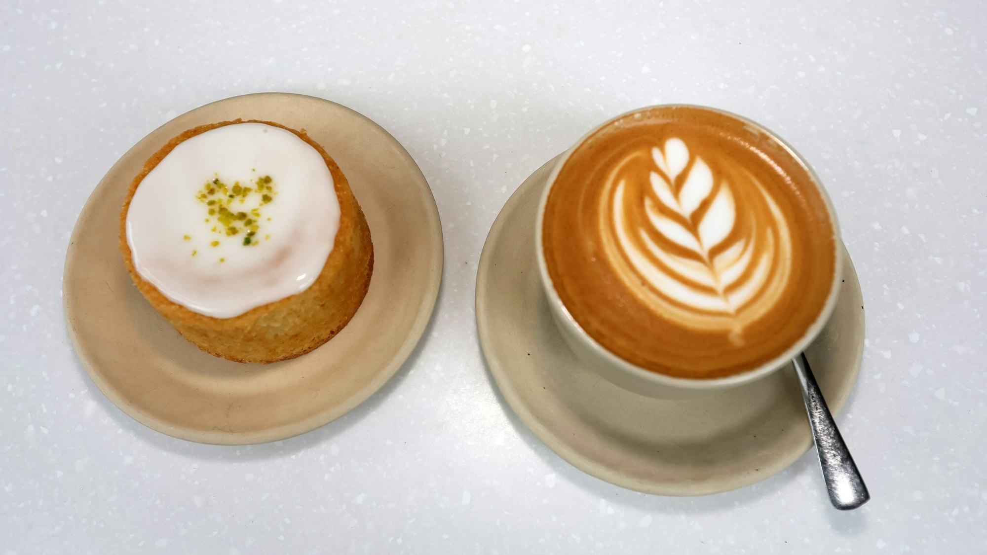 Törtchen mit weißer Schokolade und Passionsfrucht.