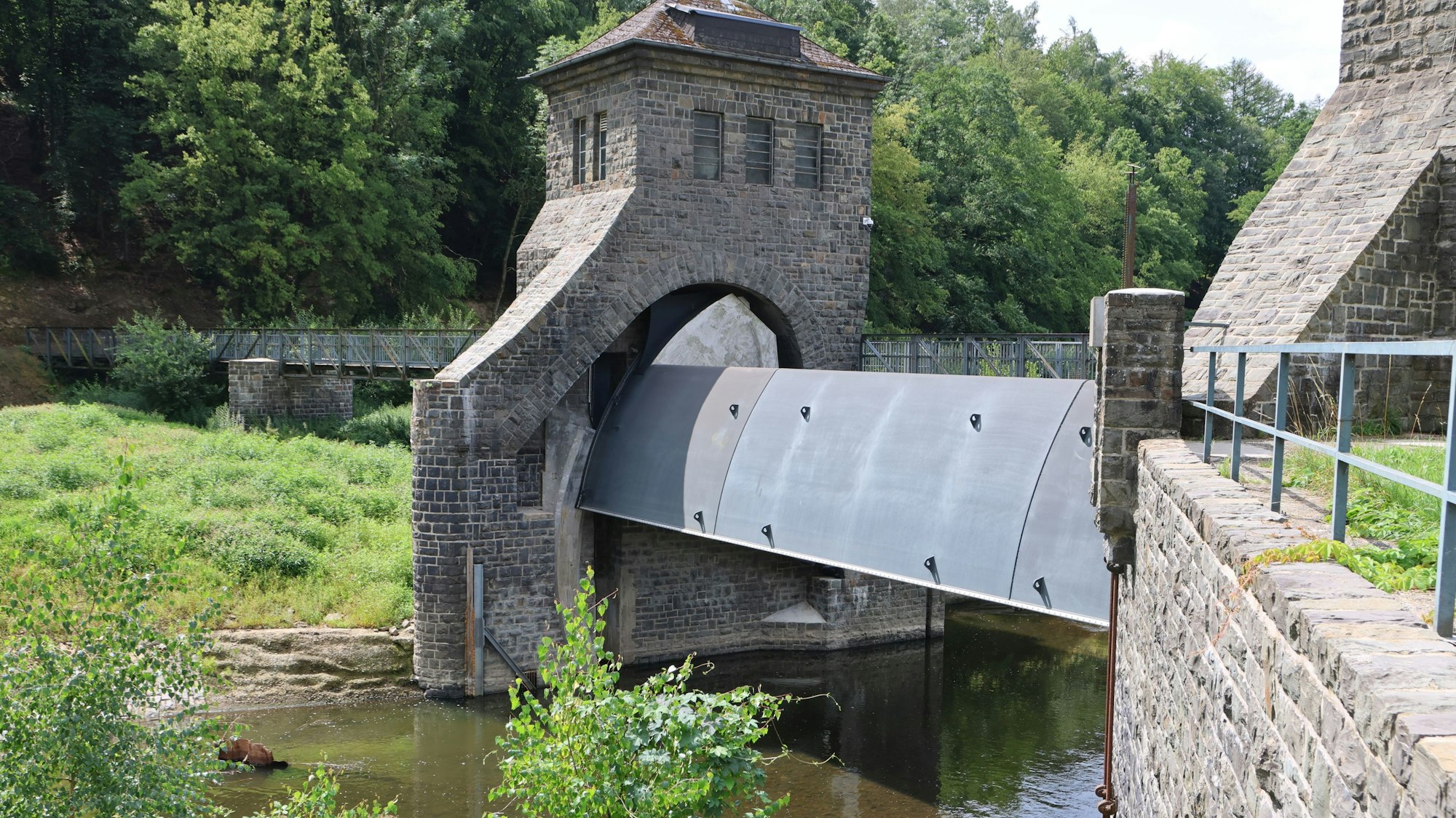 Die Wehranlage in Ohl-Grünscheid in Engelskirchen.