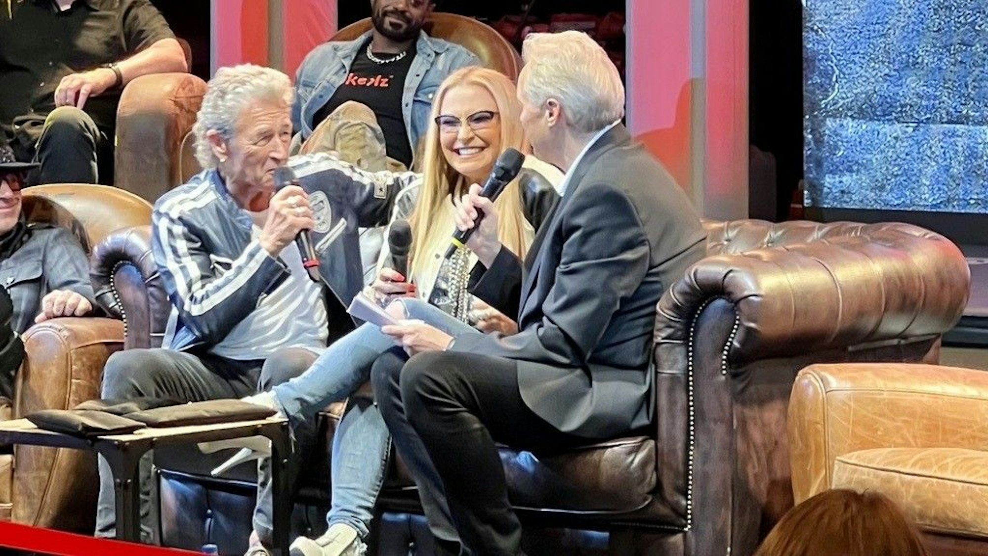 Maffay verkündete seine Pläne im Kölner Music Store.