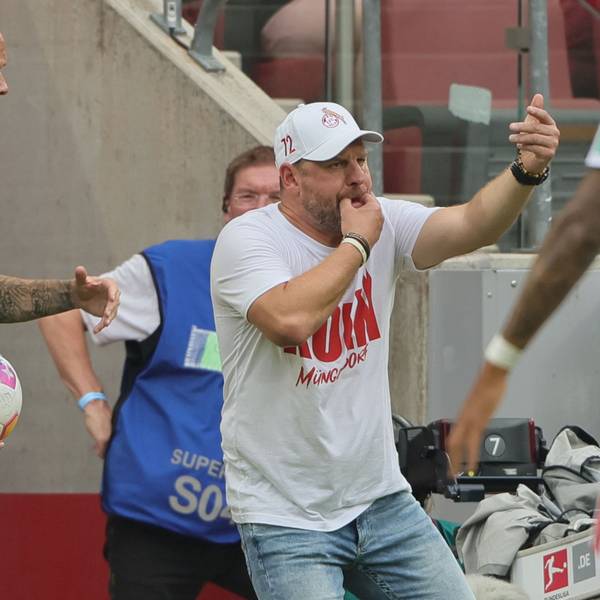 Kölns Trainer Steffen Baumgart treibt während der 1:3-Niederlage gegen die TSG Hoffenheim seine Mannschaft an.