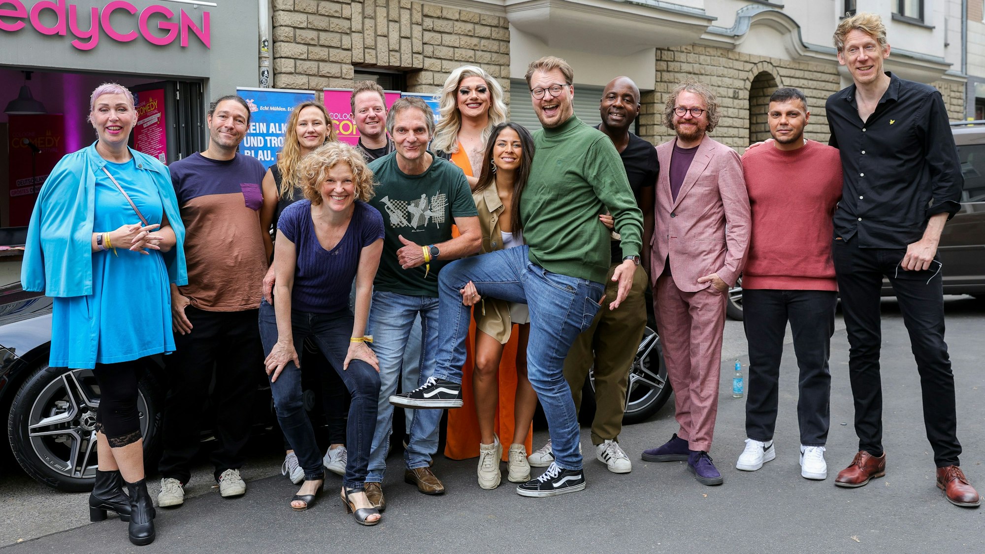 Gruppenfoto einiger Künstlerinnen und Künstler.