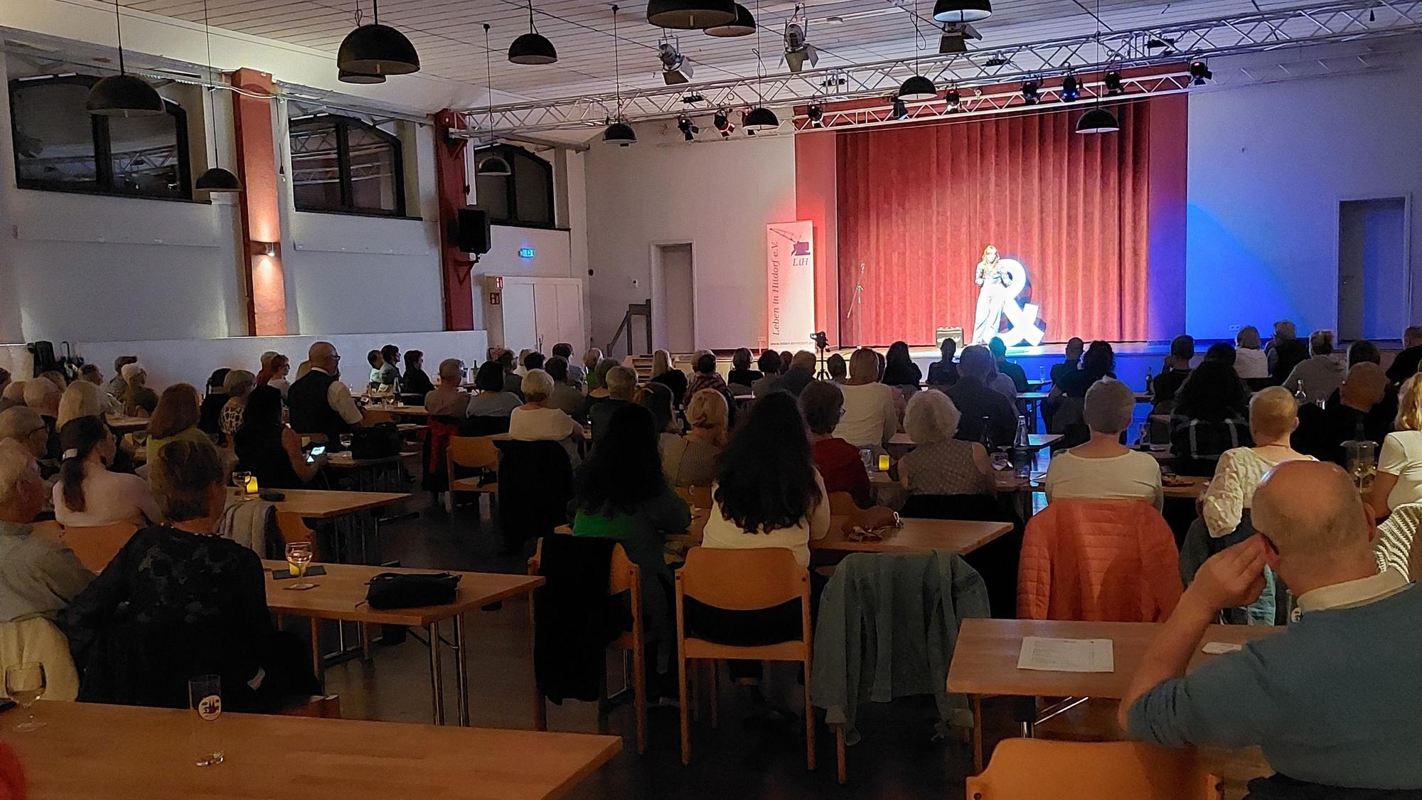 Knacki Deuser & Friends waren in Hitdorf zu Gast bei Comedy im Stübchen.