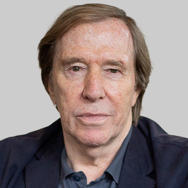 Seit Jahren verbindet Wolfgang Overath und Günter Netzer (r.) eine innige Freundschaft. Dieses Bild zeigt sie auf der Tribüne beim Hallenturnier in der Dortmunder Westfalenhalle im Jahr 1972.