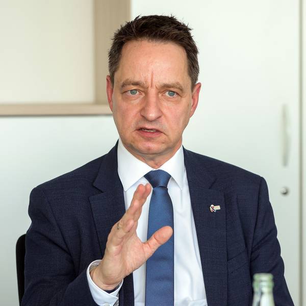 Interview mit Jürgen Kayser dem Chef des NRW-Verfassungsschutzes.