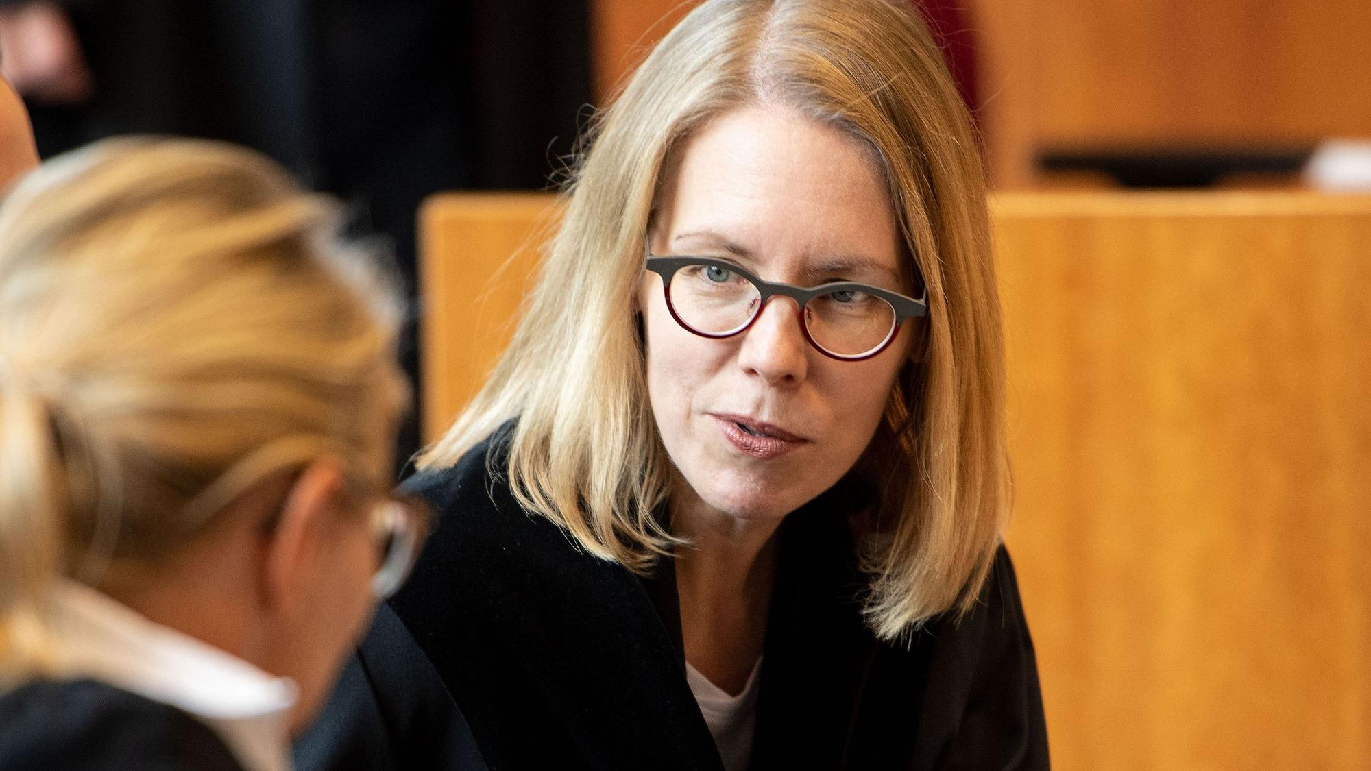 Anne Brorhilker im Bonner Landgericht, damals noch als Oberstaatsanwältin