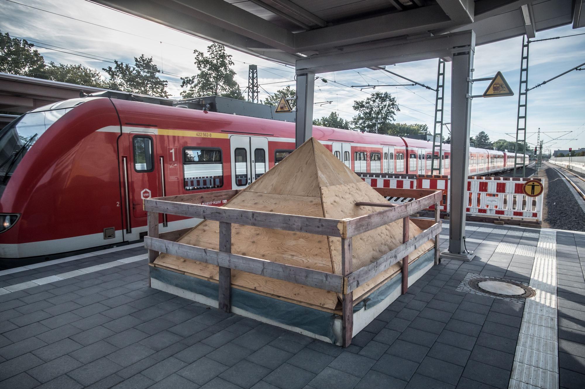 Köln Mülheim-Düsseldorf Züge fahren wieder. Foto: Ralf Krieger