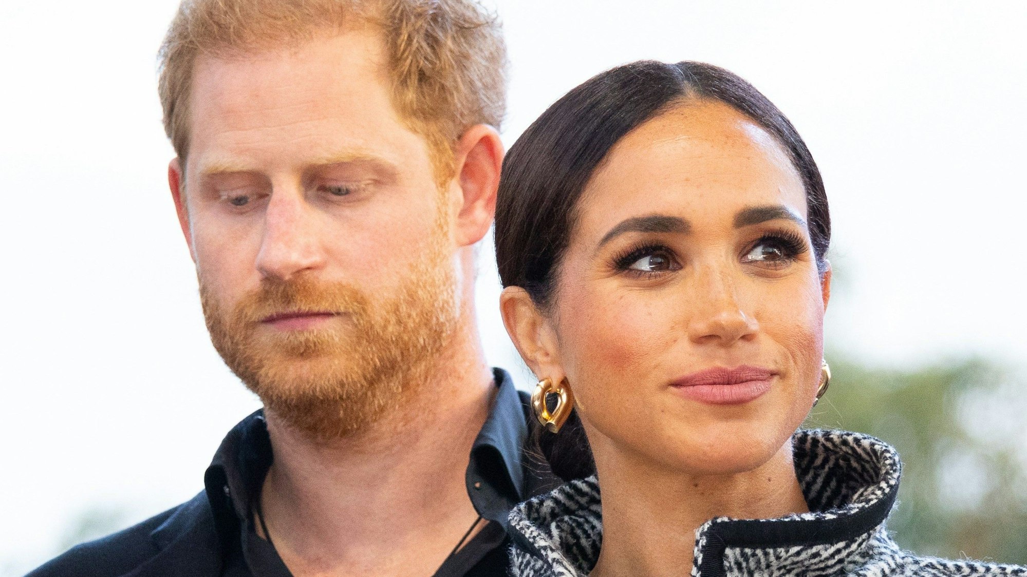 Prinz Harry (hinten), Herzog von Sussex, und seine Frau Meghan, Herzogin von Sussex, während des One805LIVE! Music Festivals auf dem Anwesen von US-Schauspieler Costner, wo der One805 Heart of the Community Award verliehen wird.