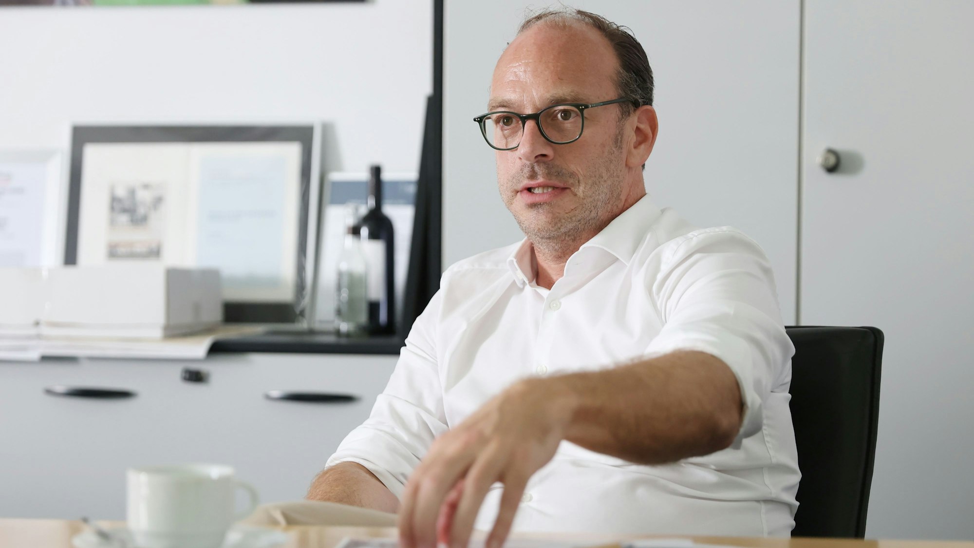 Das Bild zeigt Niklas Kienitz.