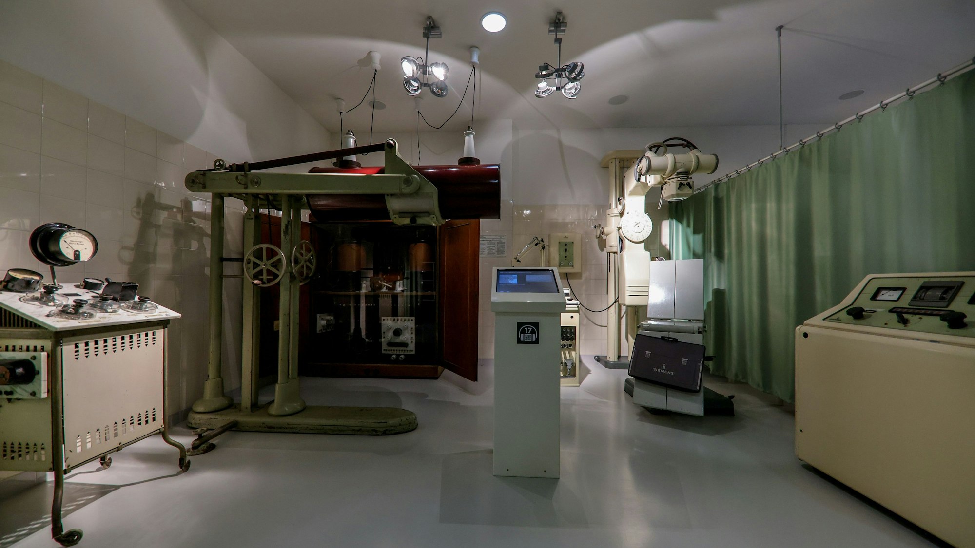 Blick ins Deutsche Röntgenmuseum in Remscheid-Lennep