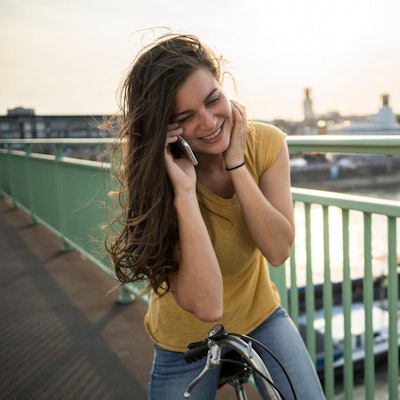 Funkloch-Ärger: Zu oft hat man zwar Netz, aber trotzdem schlechten Mobilfunkempfang. (Symbolbild)