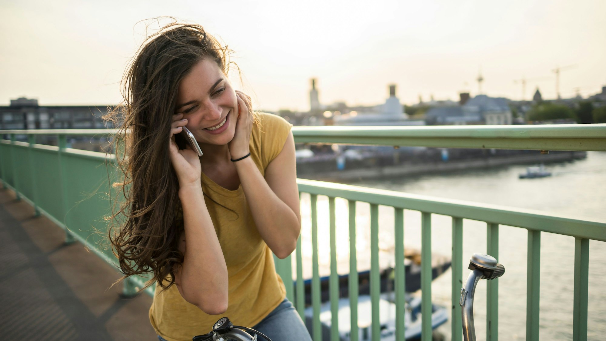 Funkloch-Ärger: Zu oft hat man zwar Netz, aber trotzdem schlechten Mobilfunkempfang. (Symbolbild)