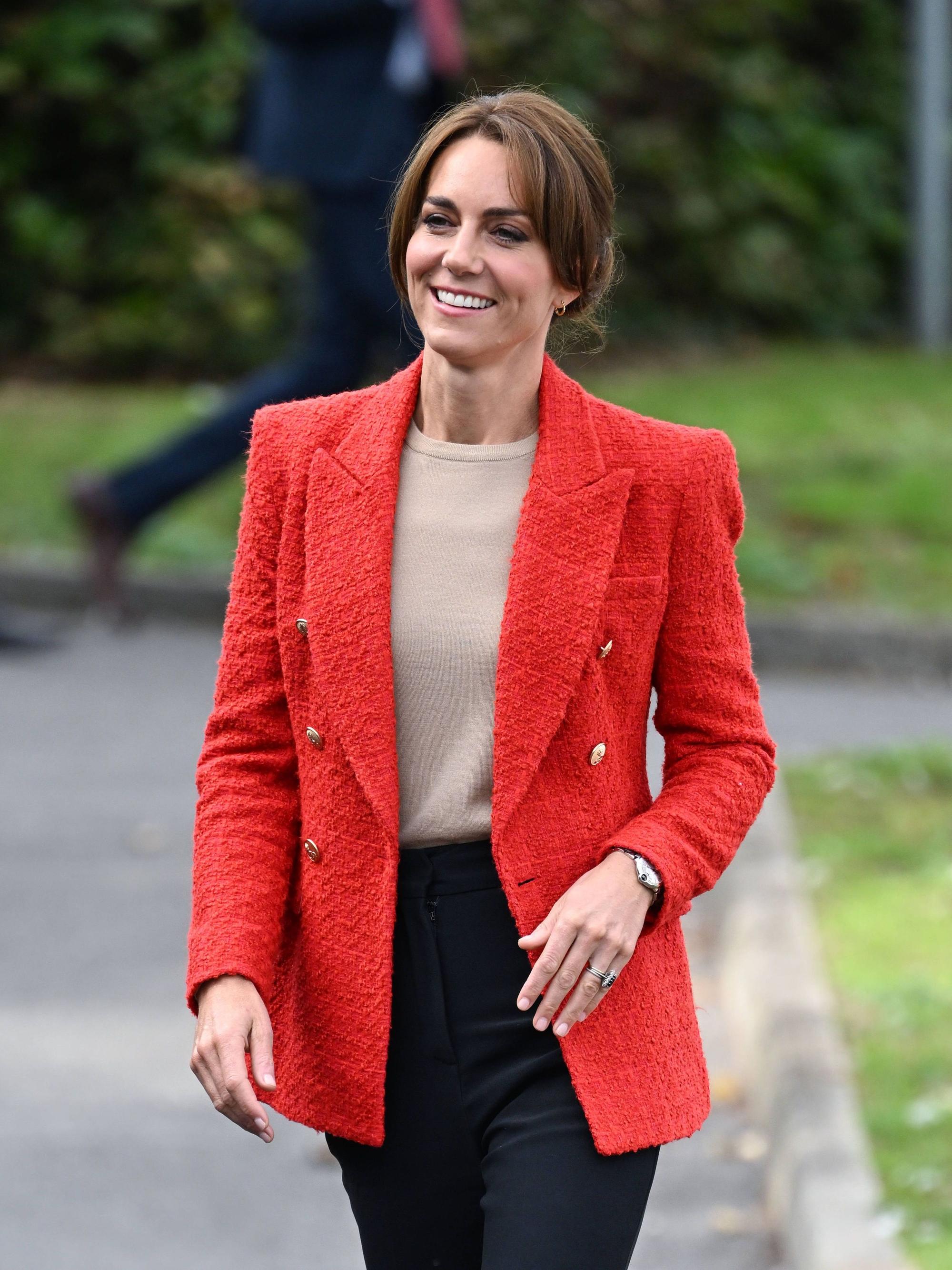 Kate Middleton im Zara-Blazer.