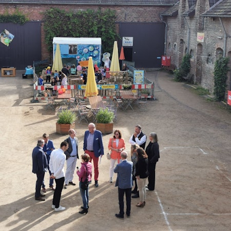 Es tut sich was auf dem Naturgut Ophoven, auch wenn man einstweilen nichts davon sehen kann. Die Planungen für eine interaktive Ausstellung zum Klimaschutz für Kinder und Familien kommen voran.