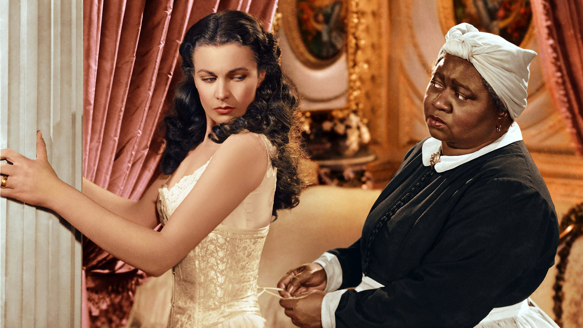 Vivien Leigh und Hattie McDaniel in einer Szene von „Vom Winde verweht“.