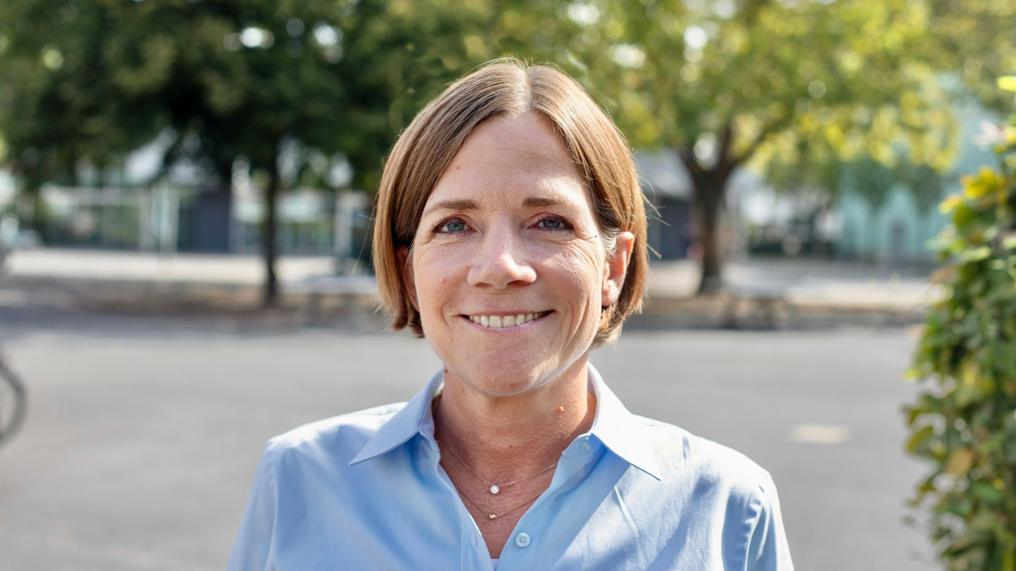 Porträtfoto Evelyn Pfalz