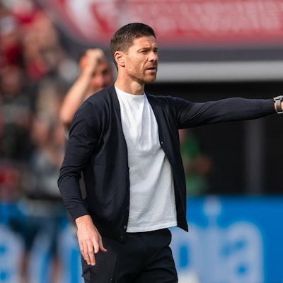 Sieht den FC gut aufgestellt: Bayer-04-Trainer Xabi Alonso
