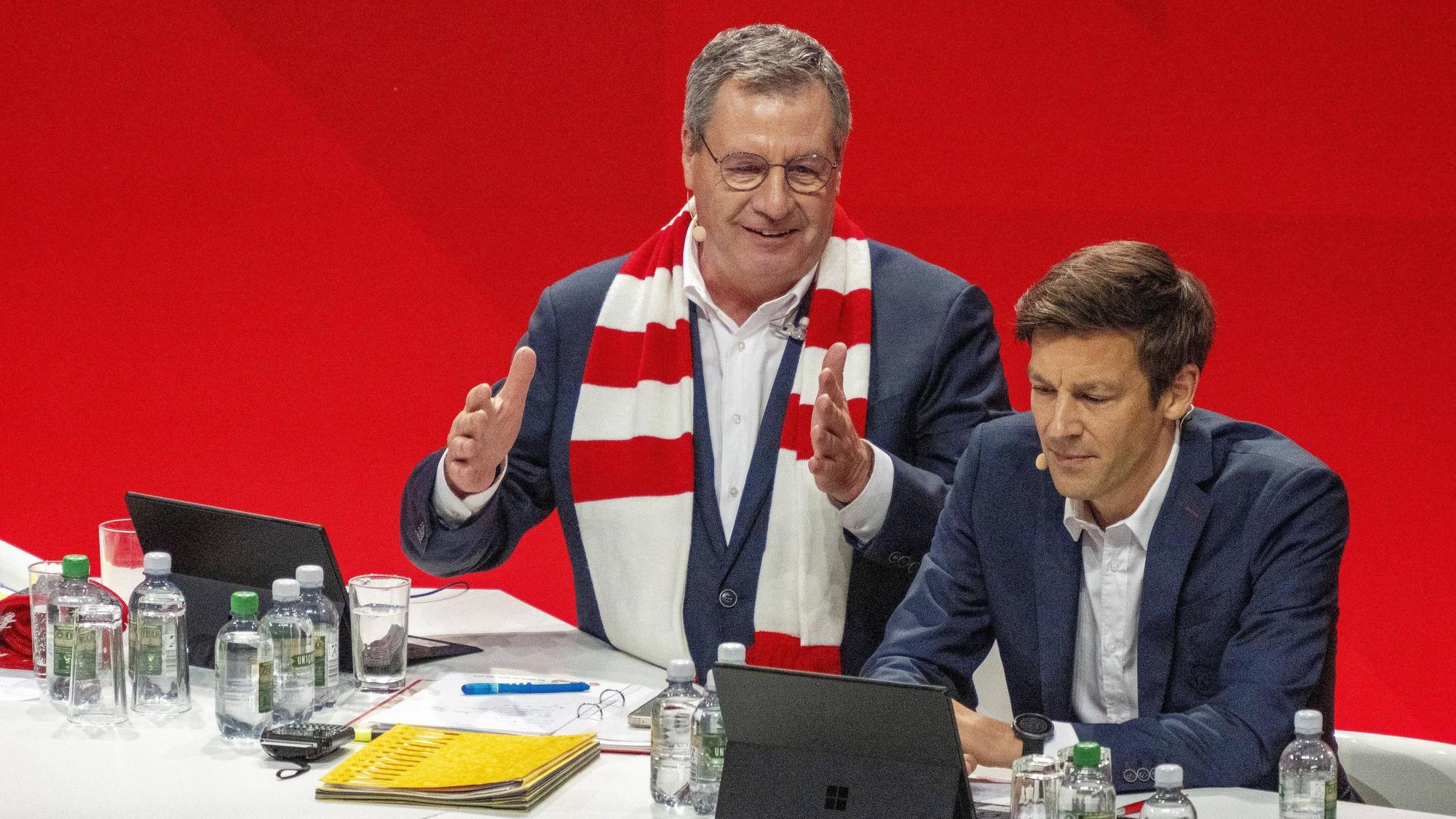 Präsident Werner Wolf und Vize Carsten Wettich bei der Mitgliederversammlung