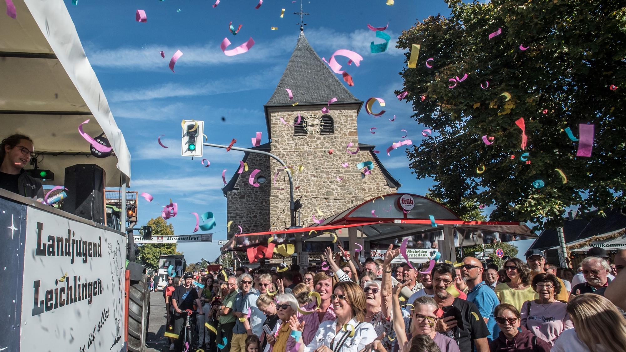 Beim Erntedankzug in Witzhelden.