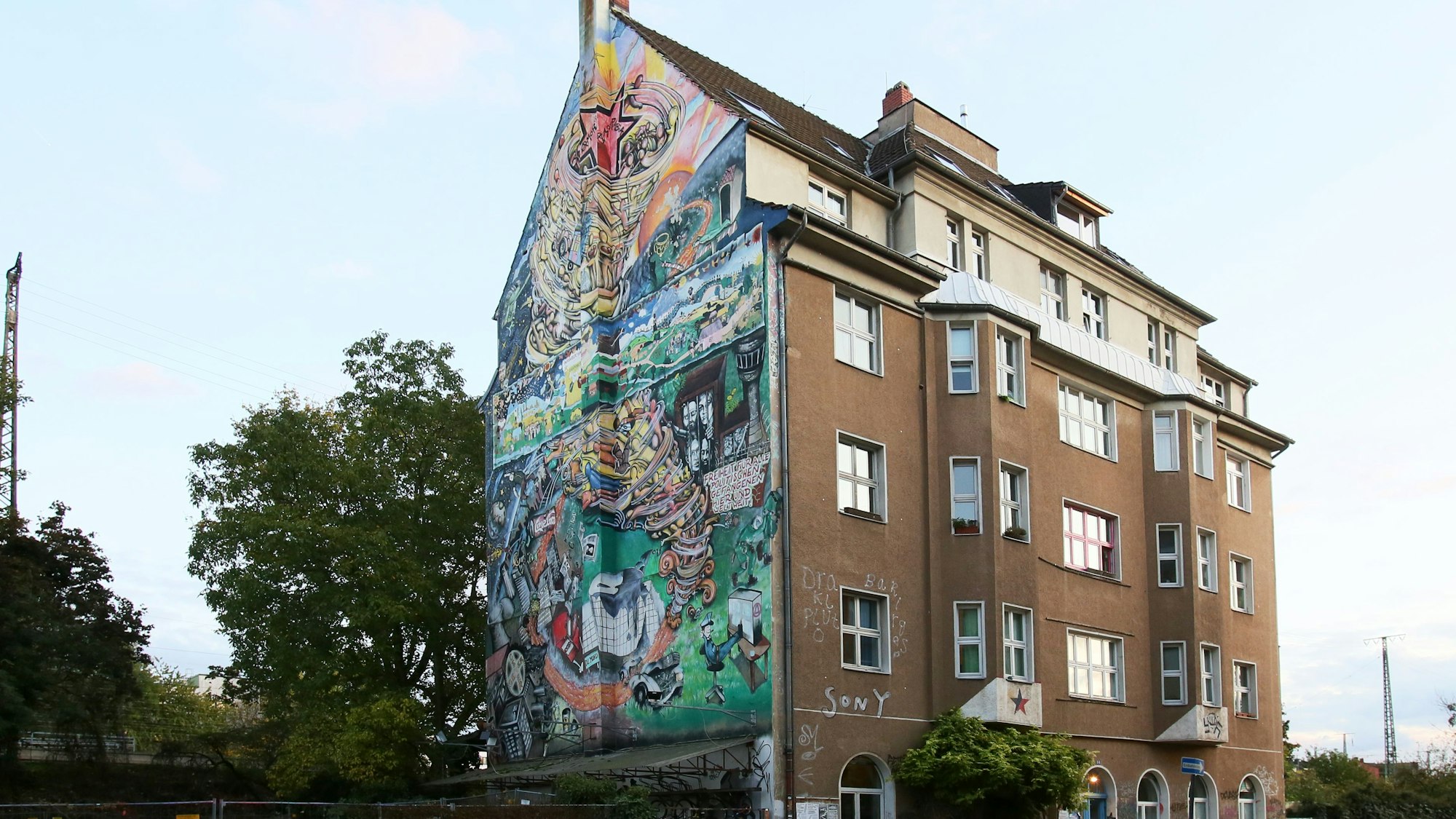 Zu sehen ist ein Haus in der Ludolf-Camphausen-Straße im Belgischen Viertel in Köln.