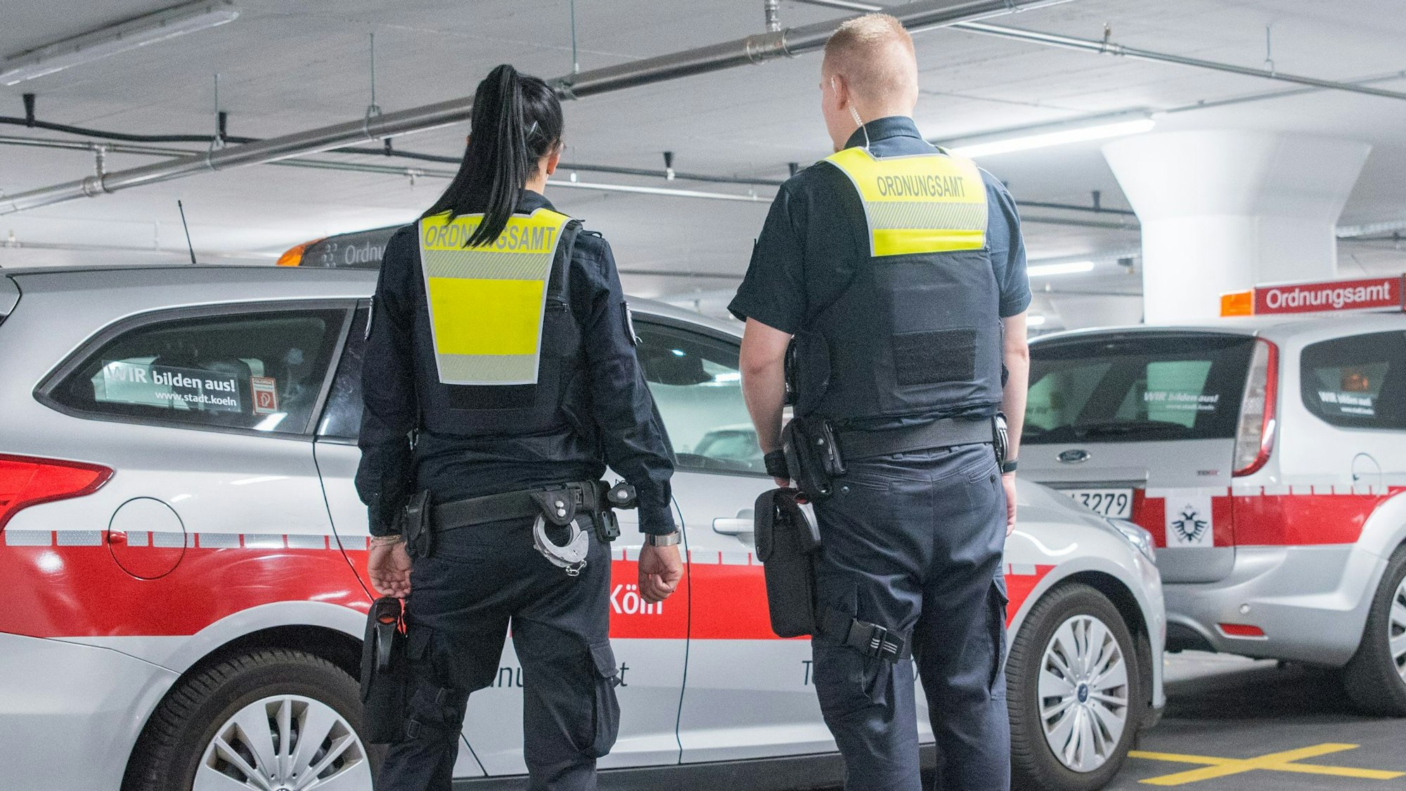 Personal und Fahrzeuge des Ordnungsamtes der Stadt Köln (Symbolbild)