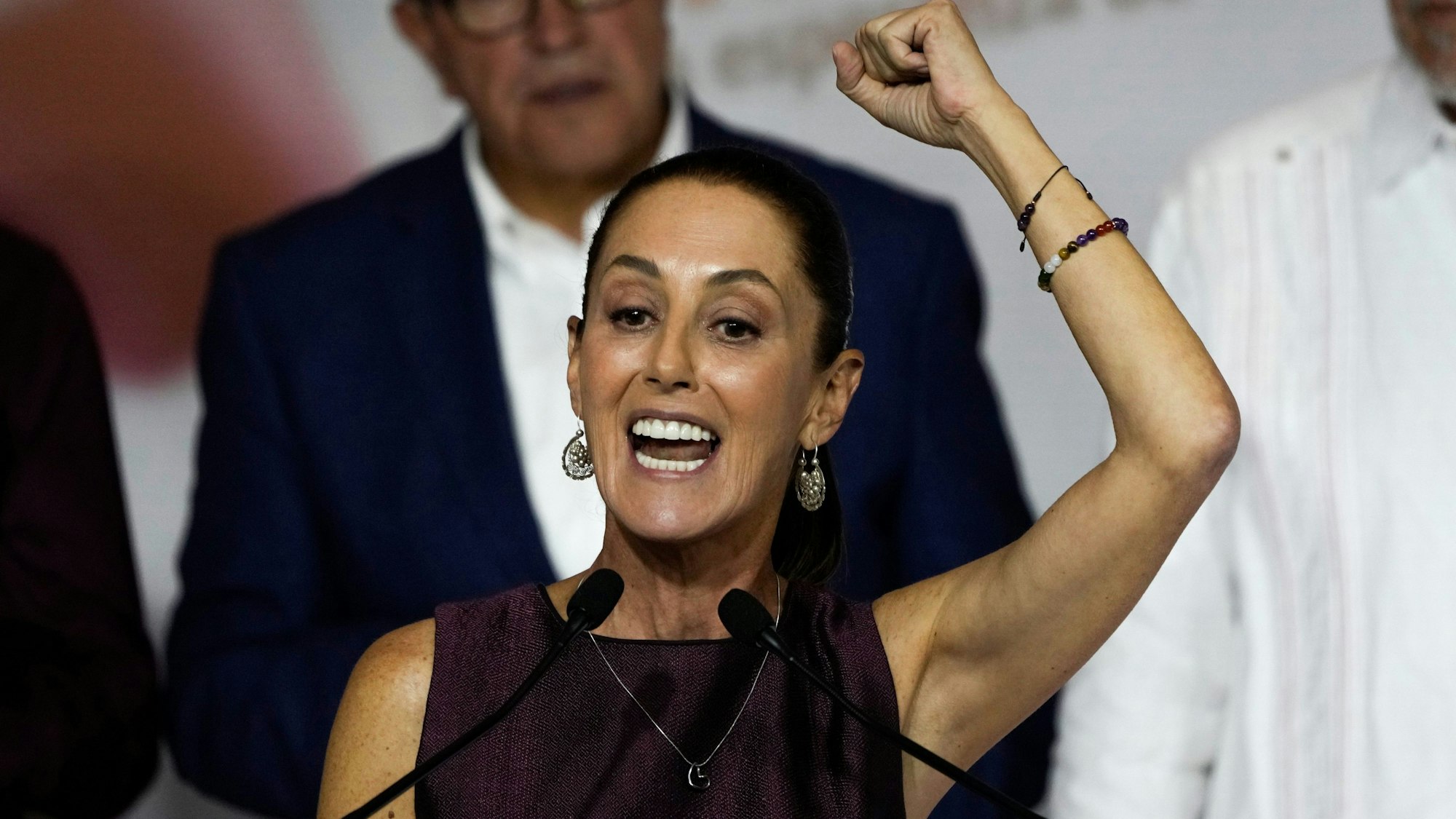 Claudia Sheinbaum, frühere Regierungschefin der mexikanischen Hauptstadt, spricht bei der Ankündigung ihrer Kandidatur für das Präsidentenamt.