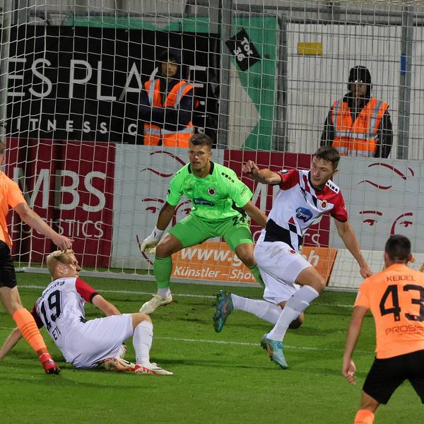 FC Viktoria Köln vs. FC Ingolstadt o4, 3. Liga, links. Jannik Mause (Ingolstadt), 03.10.2022, Bild: Herbert Bucco