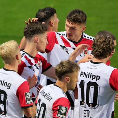 FC Viktoria Köln vs. FC Ingolstadt o4, 3. Liga, jubel nach dem Tor zum 1:0 um Donny Bogicevic (Viktoria), 03.10.2022, Bild: Herbert Bucco