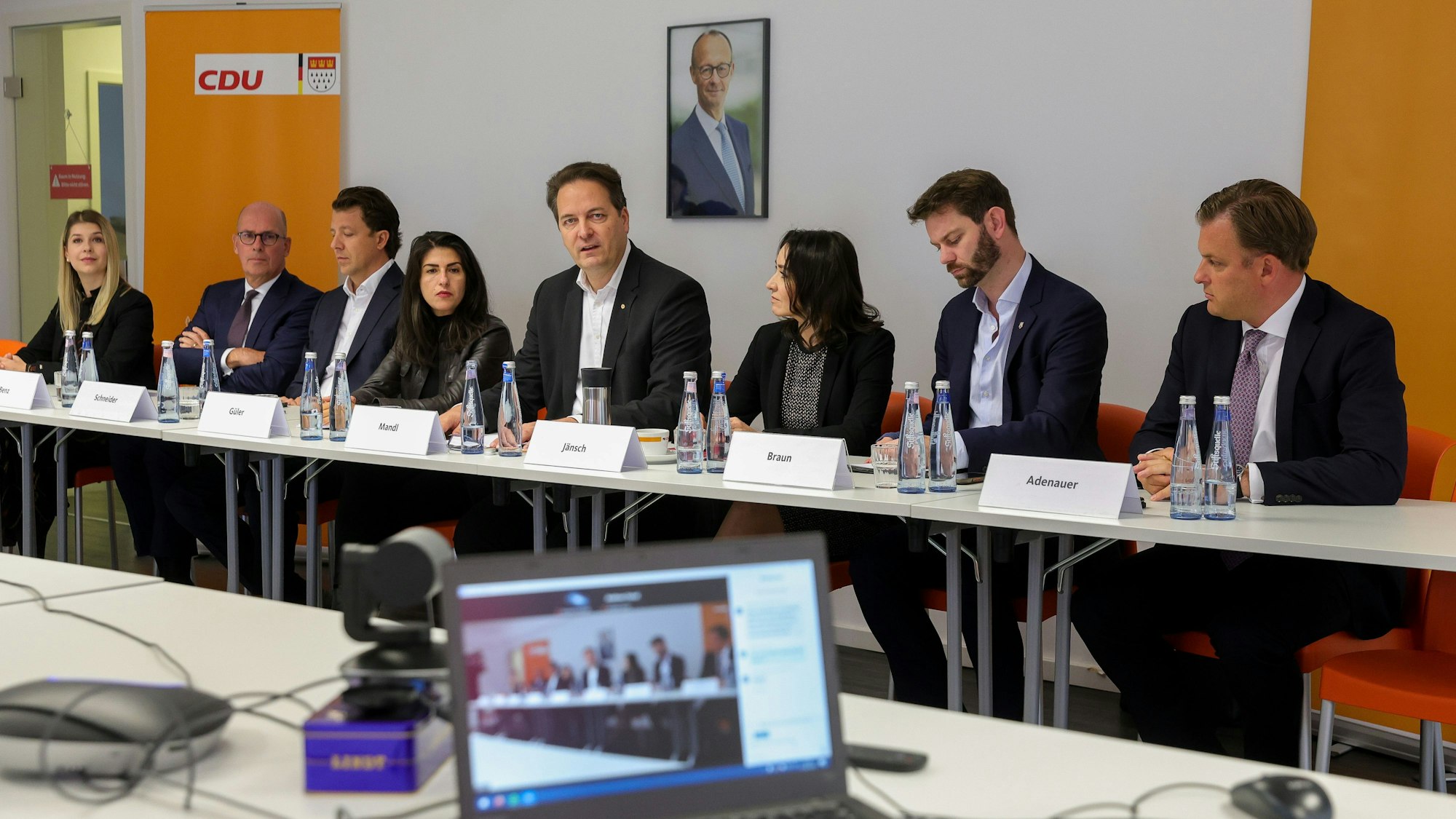 Der Kölner CDU-Vorstand mit Paloma Krassa