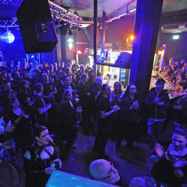 Das Shadow ist die letzte verbliebene Discothek in Leverkusen. Am Eröffnungsabend nach einem Brand war das Tanzlokal gut besucht.