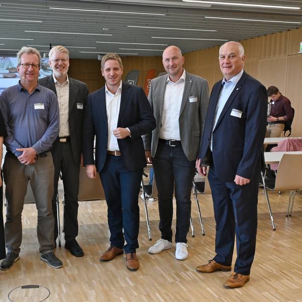 Teilnehmer einer Klimakonferenz in Vogelsang.