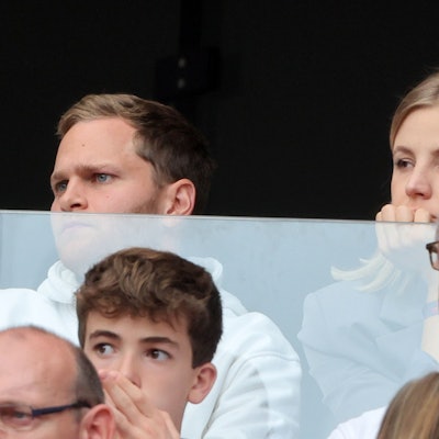 Kölns Rechtsverteidiger Benno Schmitz war bereits beim Heimspiel gegen den VfB Stuttgart zum Zuschauern gezwungen.