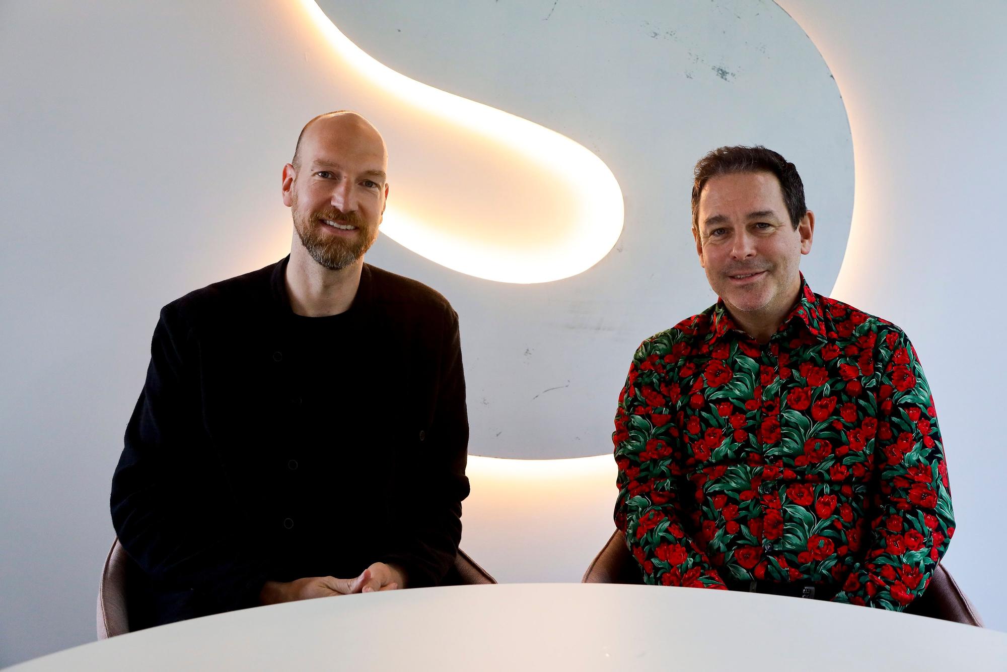 Arndt Klocke und Daniel Wagner haben im DuMont-Haus über mentale Gesundheit gesprochen.
