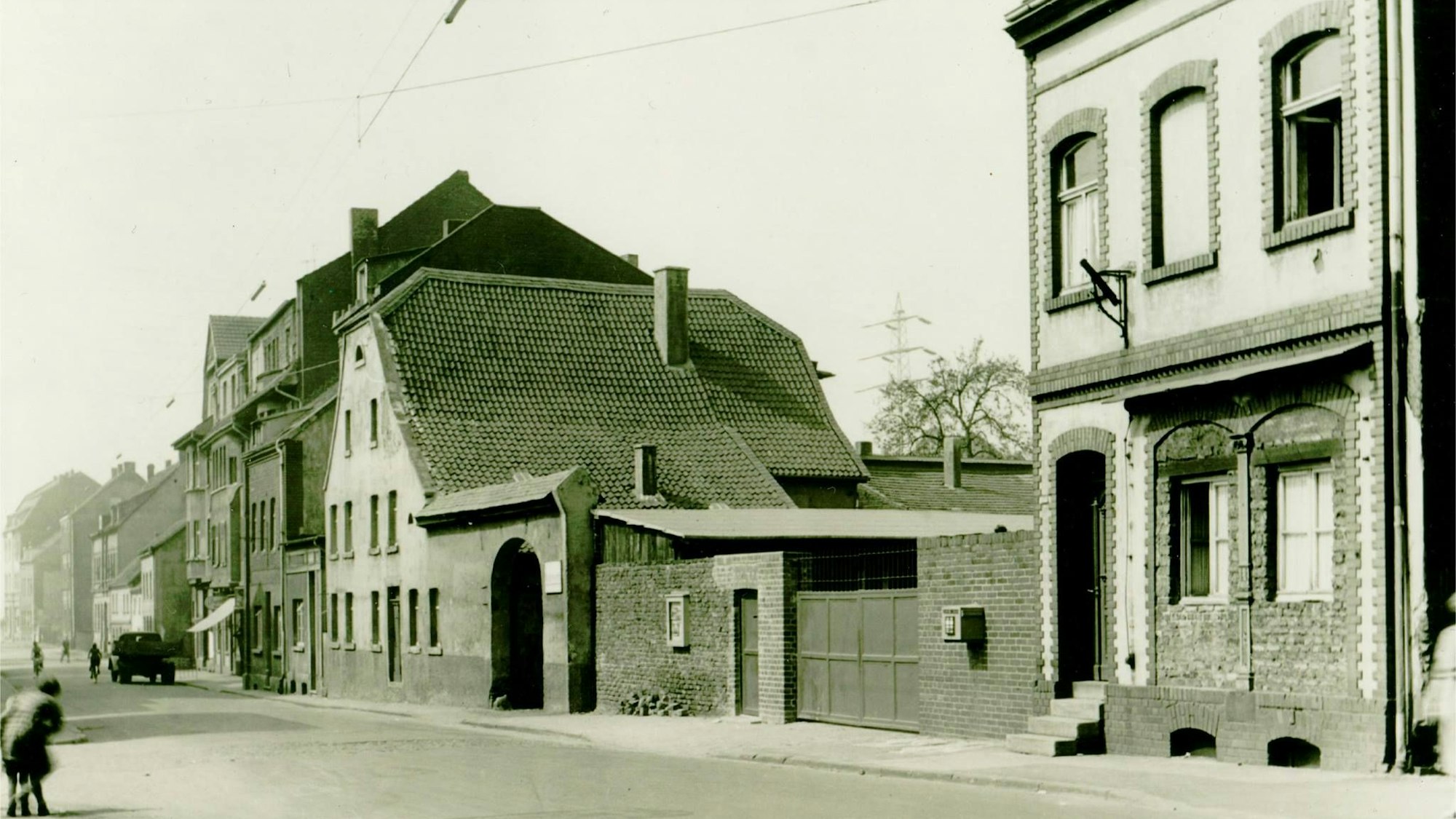 Altes Geschäfthaus: Hauptstraße 148 in Wiesdorf.