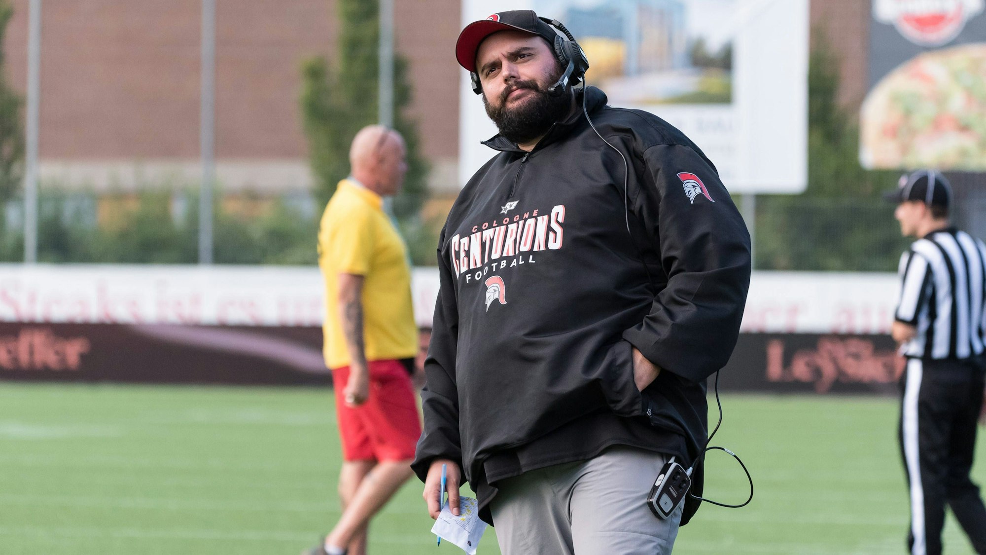 American Football, Saison 2023, European League of Football ELF, Hamburg Sea Devils - Cologne Centurions, Stadion Hoheluft Hamburg, 30.07.2023, 9. Gameweek /// Christos Lambropoulos Cologne Centurions, Head Coach / Offensive Coordinator Hamburg Stadion Hoheluft, Lokstedter Ste Hamburg Deutschland *** American Football, 2023 Season, European League of Football ELF , Hamburg Sea Devils Cologne Centurions, Stadion Hoheluft Hamburg , 30 07 2023, 9 Gameweek Christos Lambropoulos Cologne Centurions, Head Coach Offensive Coordinator Hamburg Stadion Hoheluft, Lokstedter Ste Hamburg Germany Copyright: x.IMAGO/Lobeca/RobertoxSeidel.x