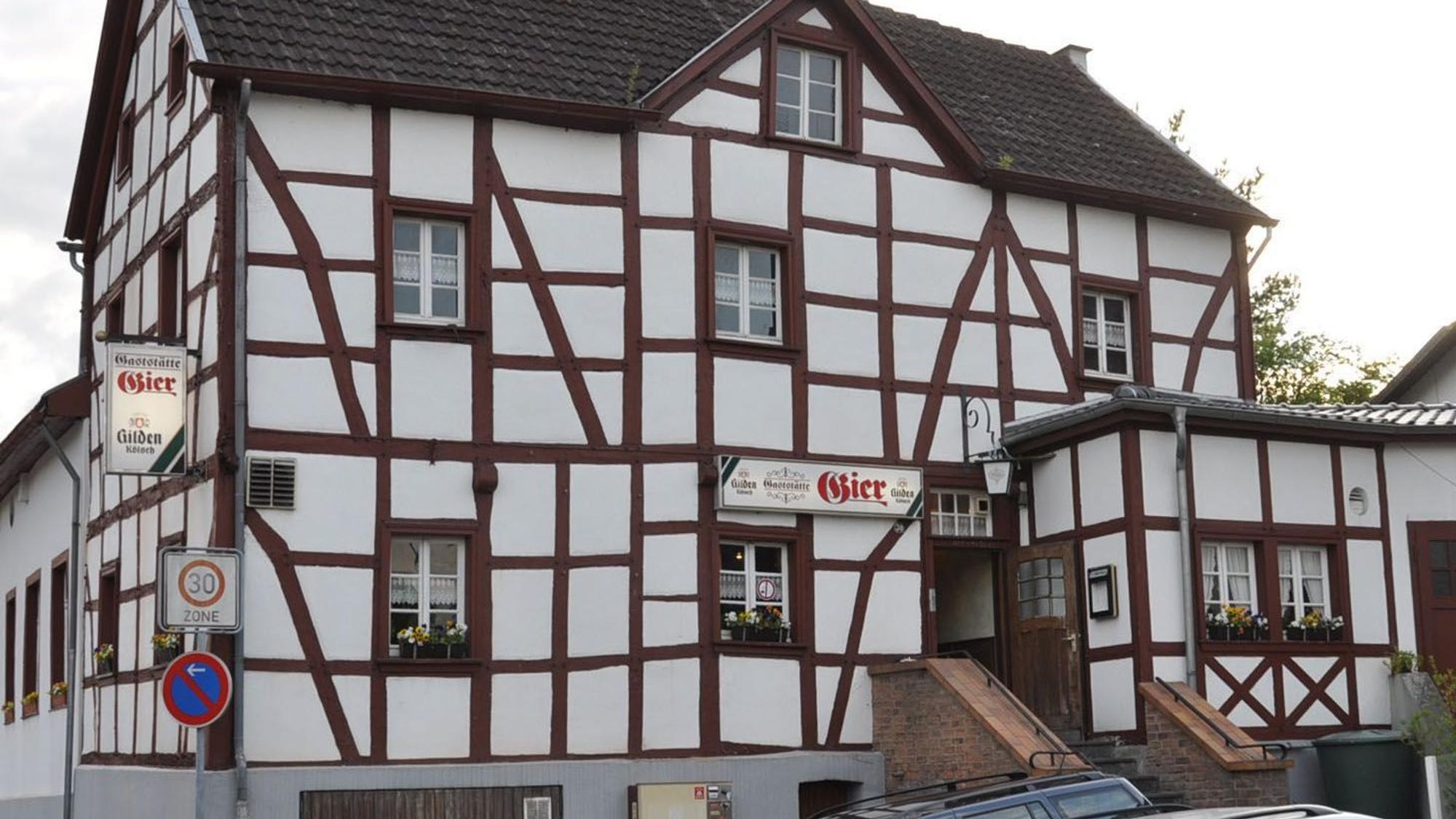 Das Gebäude der Gaststätte Gier in Kall ist ein traditioneller Fachwerkbau.