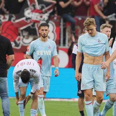 Nach der 0:3-Niederlage bei Bayer 04 Leverkusen herrscht bei den Profis des 1. FC Köln große Enttäuschung.