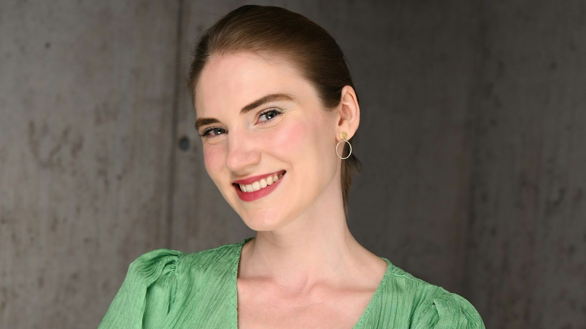 Céleste Kleinjans, Gründerin der Mental-Health-App Mindzeit und unter den Top 40 bei Miss Germany 2023 / 2024