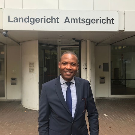 Eli Abeke wurde rassistisch beleidigt und erstattete Anzeige.