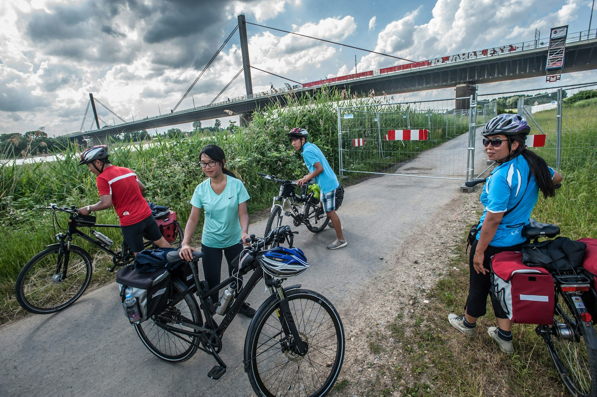 Rheinradweg geschlossen Straßen NRW Brückenbaustelle