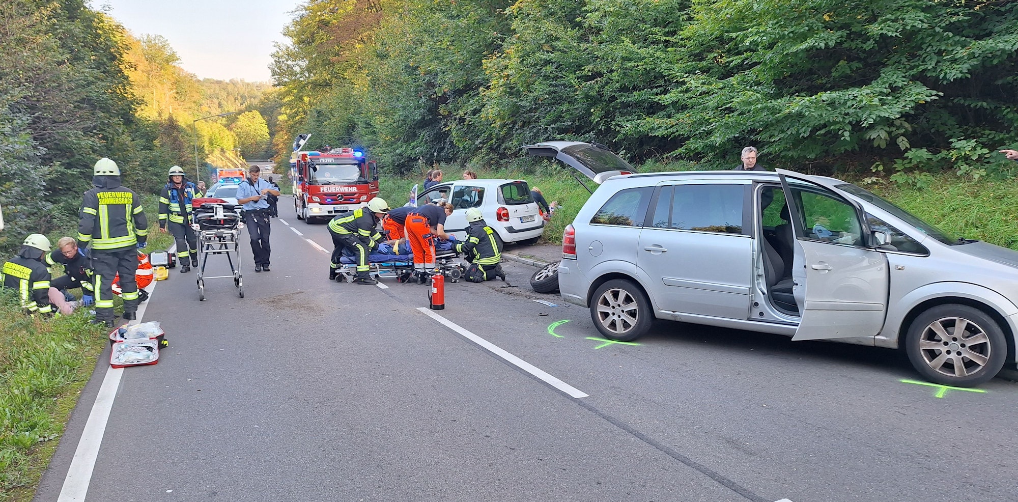 Unfall am 10.10.2023 auf der Hülsenbuscher Straße mit drei verletzten Personen.