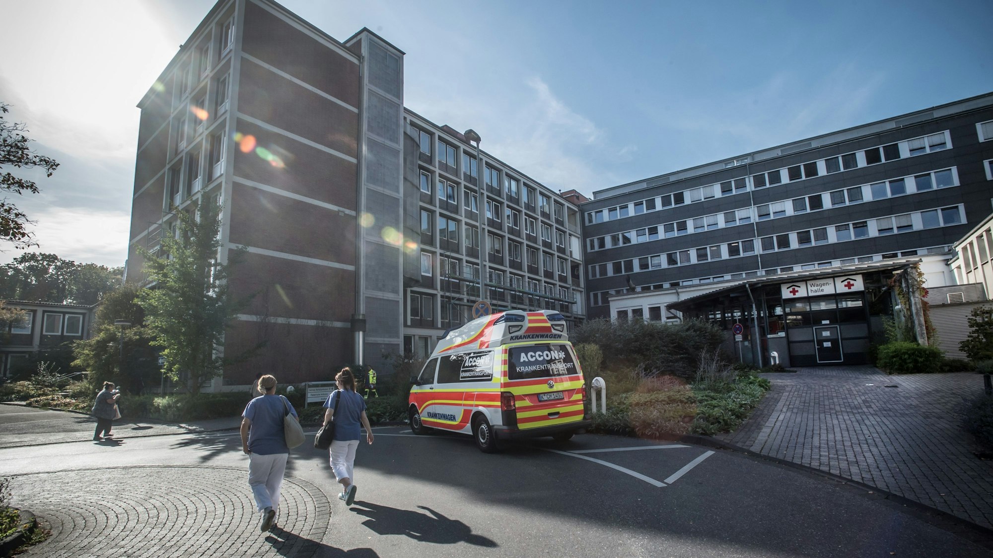 An der Notfallambulanz. Foto: Ralf Krieger