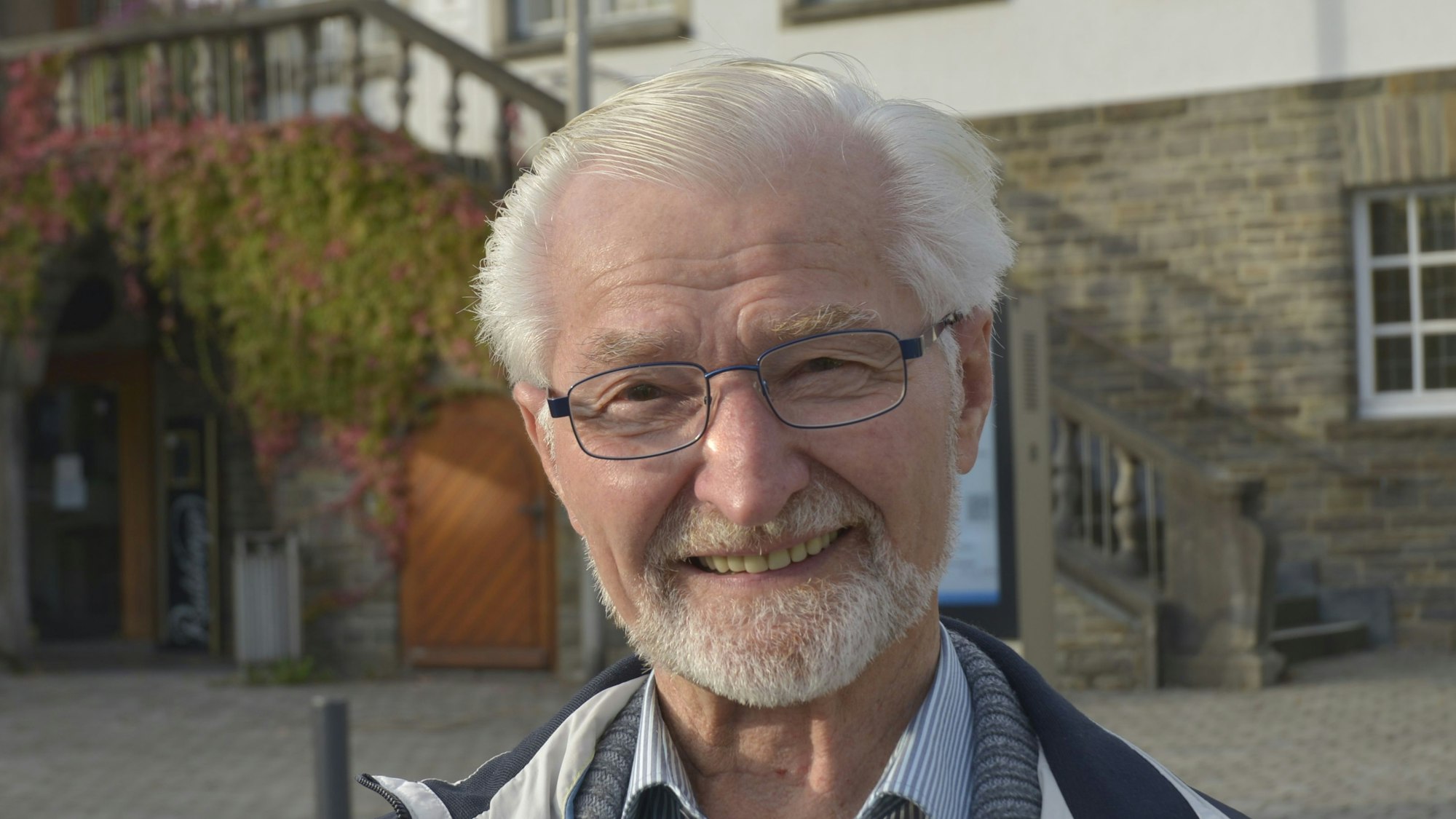 Wilhelm Pangerl (78) aus Wipperfürth im Porträt.