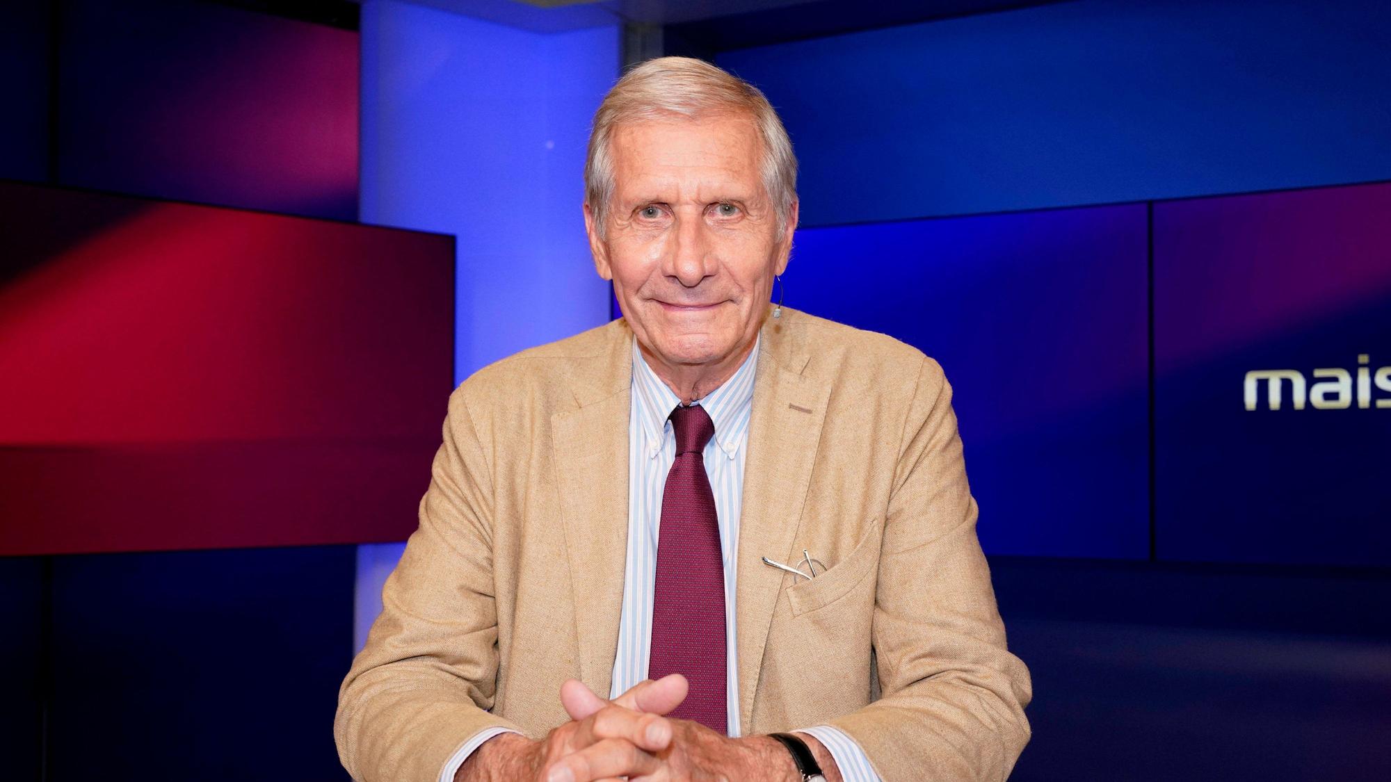 Ulrich Wickert in der ARD-Talkshow maischberger im Studio Berlin Adlershof. Berlin, 10.05.2023 *** Ulrich Wickert on the ARD talk show maischberger in the Studio Berlin Adlershof Berlin, 10 05 2023 Foto:xT.xBartillax/xFuturexImage