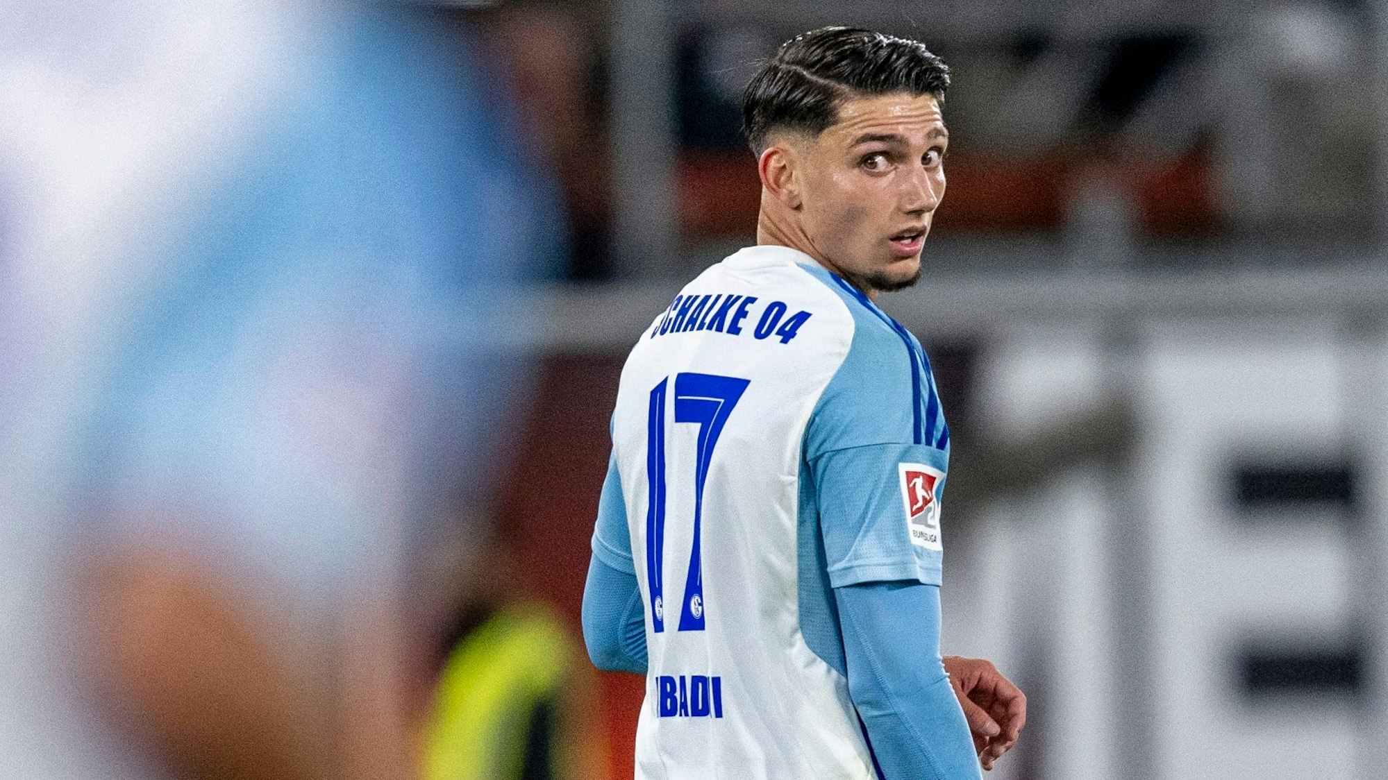 Schalke-Profi Kabadayi entschuldigte sich später für seinen unangemessenen Post auf Instagram.