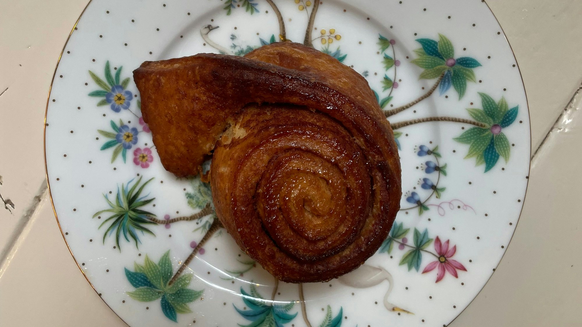 Glutenfreie Zimtschnecke bei Patisserie Isabella in Köln