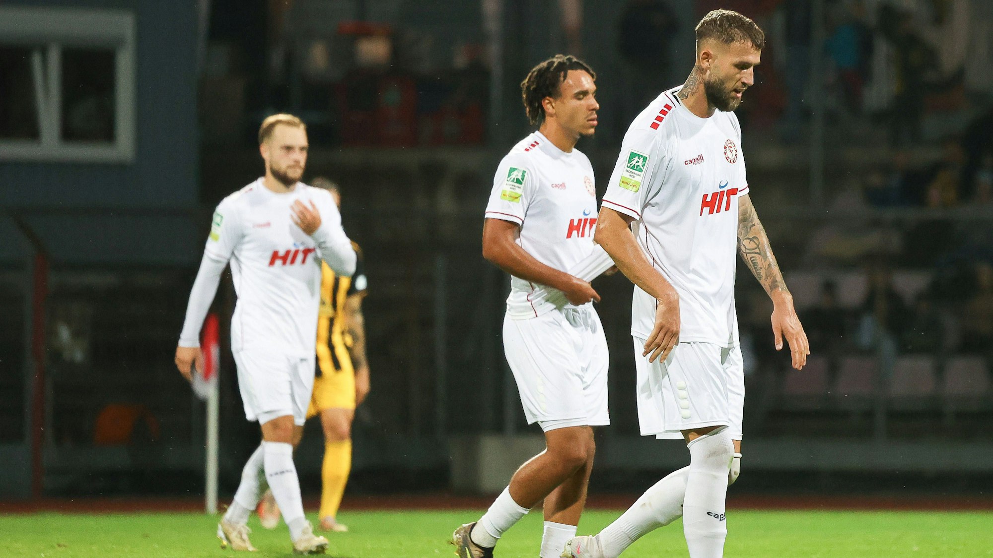 Enttaeuschte Koelner, SC Fortuna Koeln vs. TSV Alemannia Aachen, Fussball-Regionalliga West, Fussball, 10. Spieltag, 06.10.2023, SC Fortuna Koeln vs. TSV Alemannia Aachen, Fussball-Regionalliga West, Fussball, 10. Spieltag, 06.10.2023, Koeln *** Disappointed Koeln, SC Fortuna Koeln vs TSV Alemannia Aachen, football regional league west, football, 10 match day, 06 10 2023, SC Fortuna Koeln vs TSV Alemannia Aachen, football regional league west, football, 10 match day, 06 10 2023, Koeln Copyright: xEibner-Pressefoto/JoergxNiebergax EP_JNL